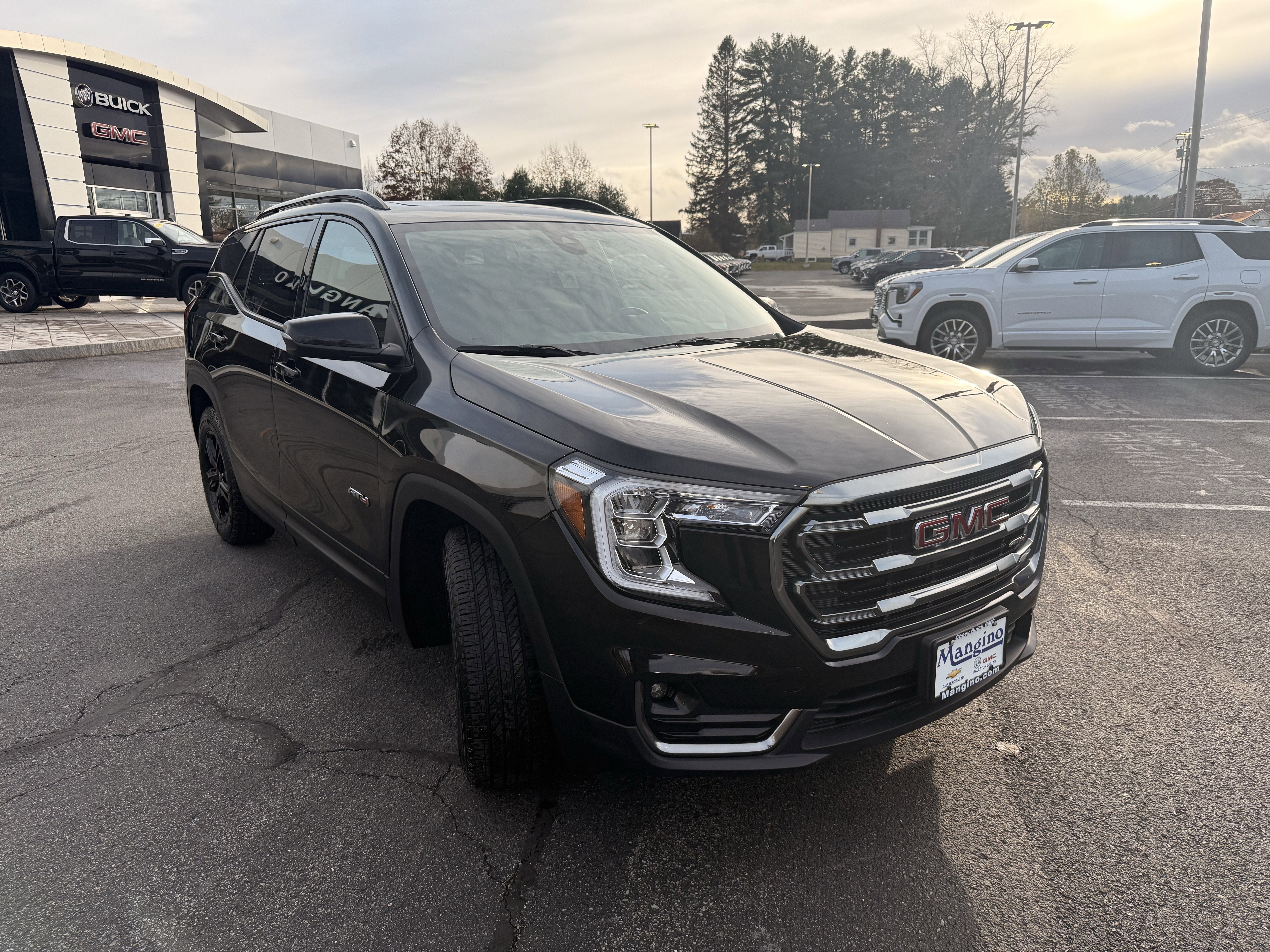 2023 GMC Terrain AT4