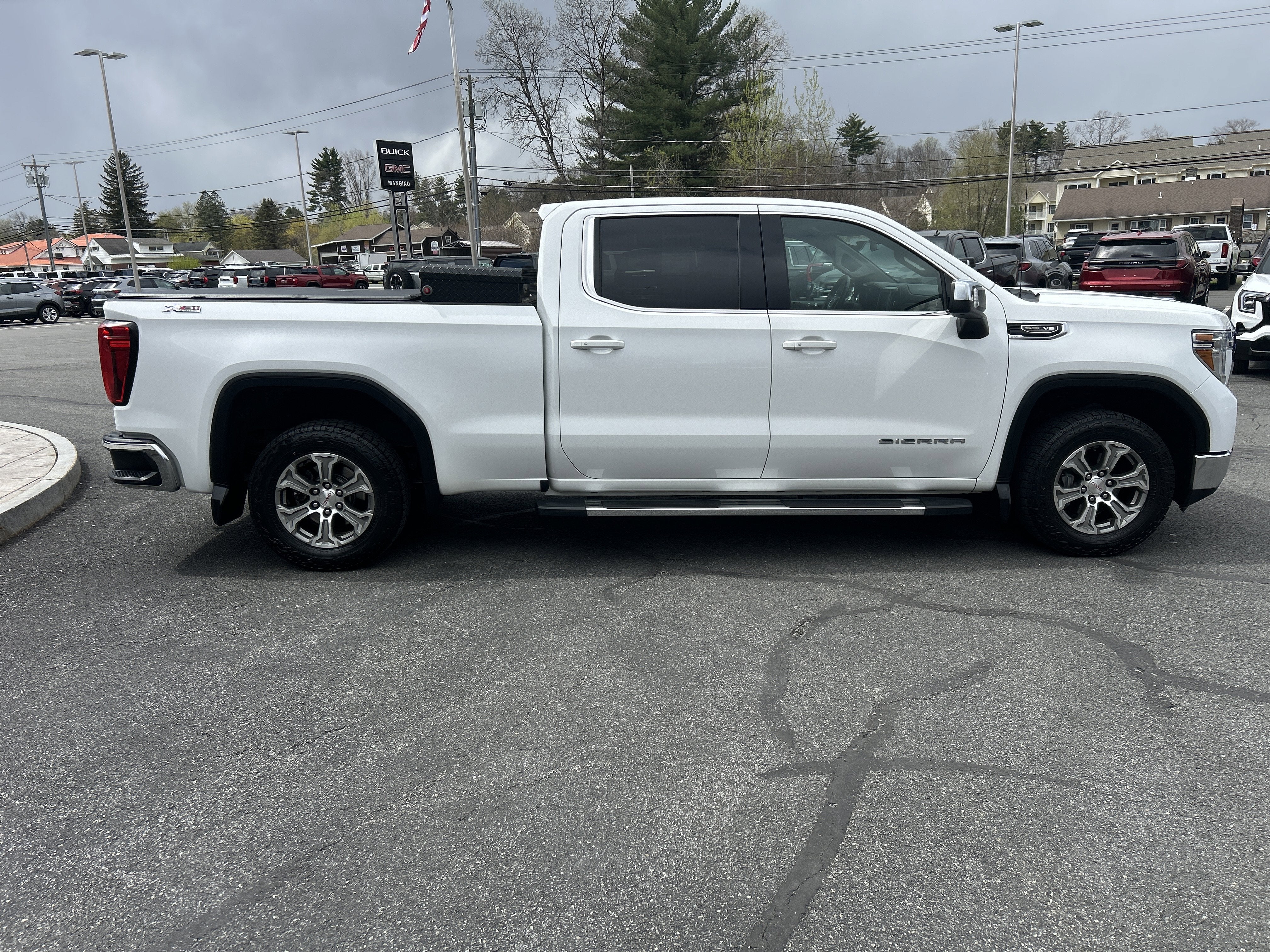 2020 GMC Sierra 1500 SLE