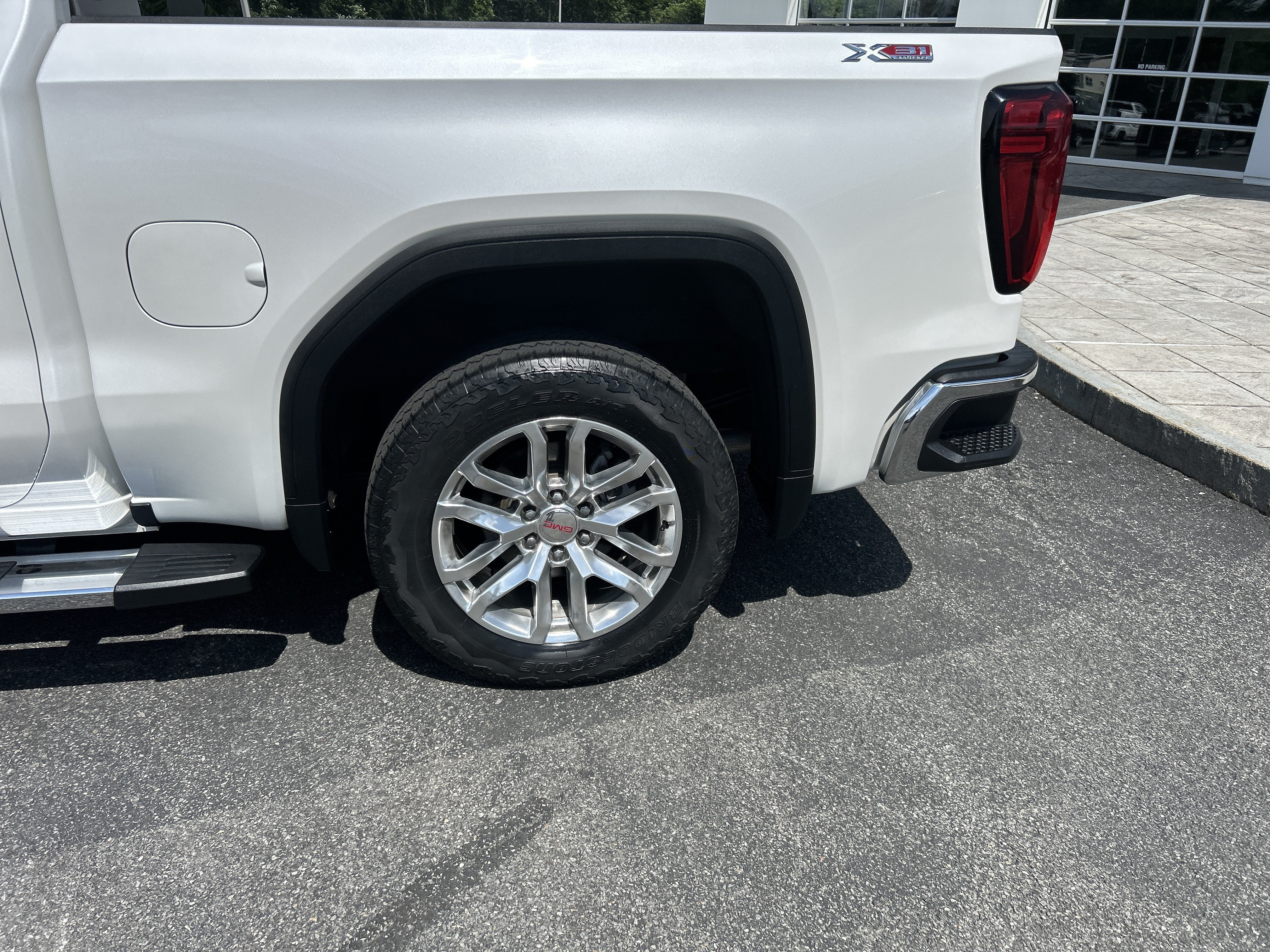 2021 GMC Sierra 1500 SLT