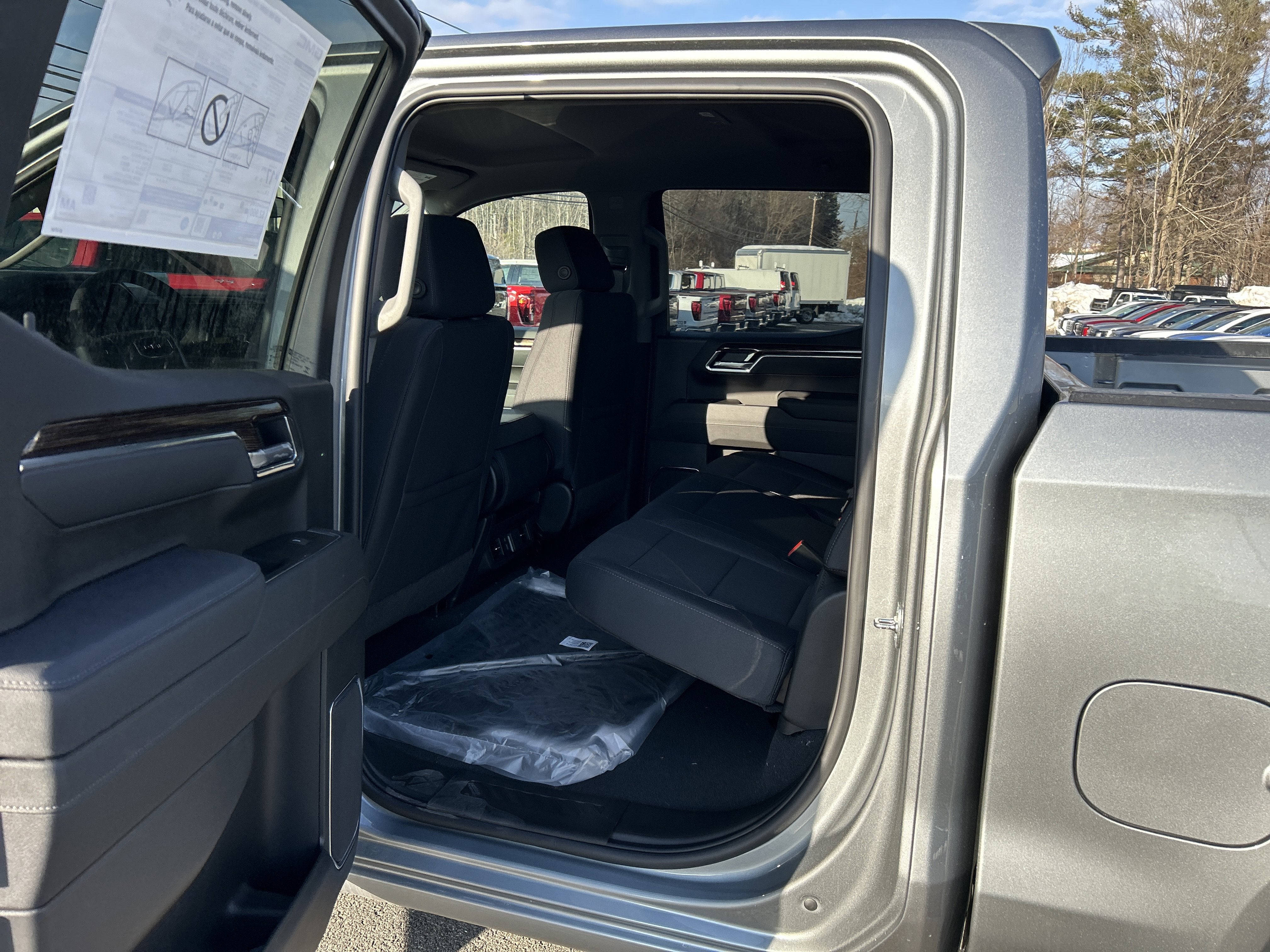 2026 GMC Sierra 1500 SLE