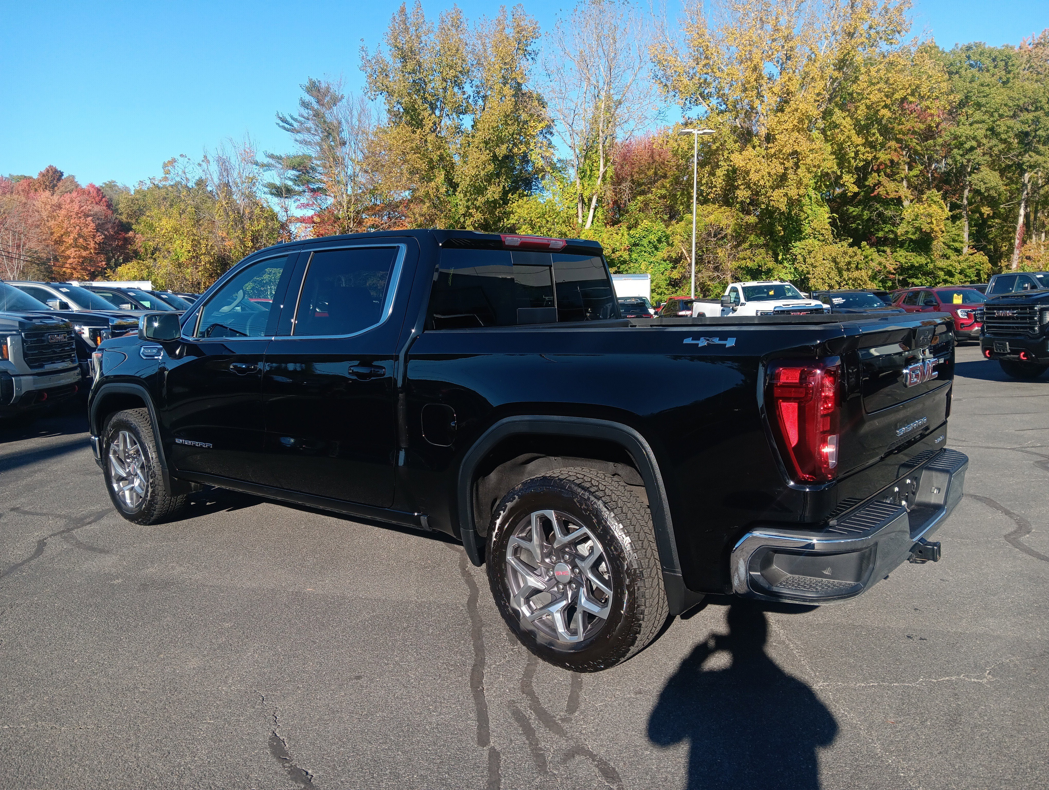 2025 GMC Sierra 1500 SLE