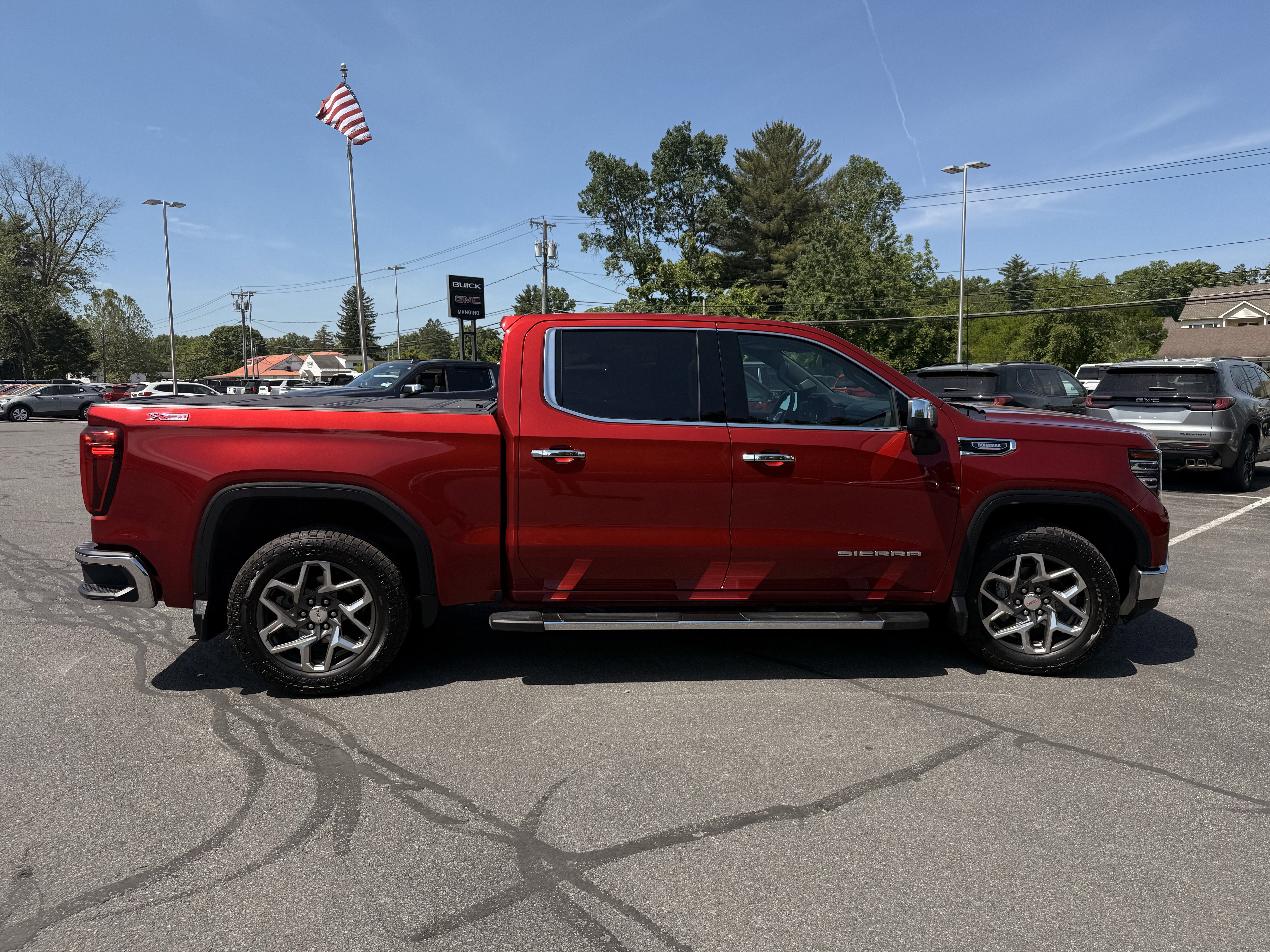 2023 GMC Sierra 1500 SLT