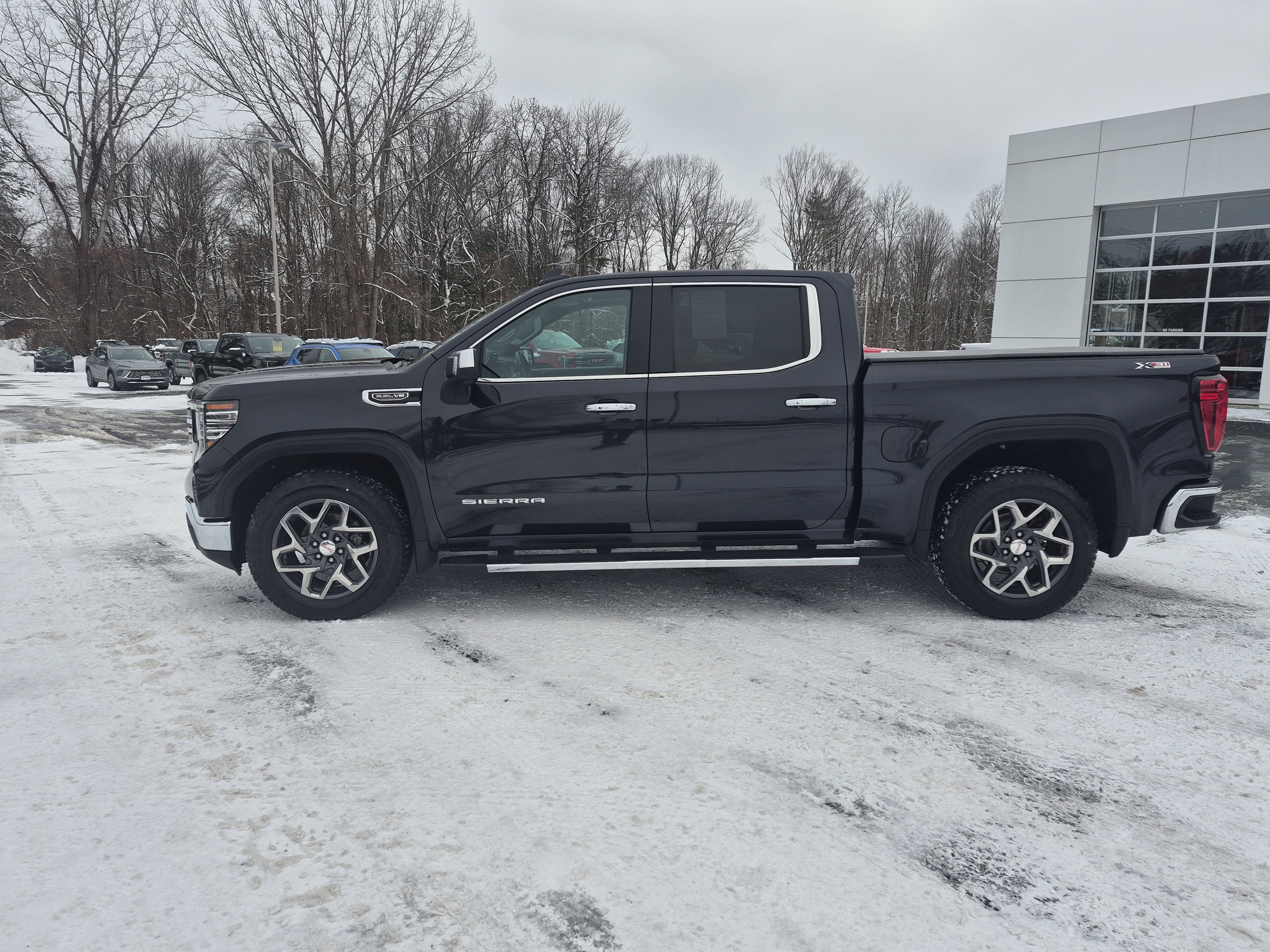 2023 GMC Sierra 1500 SLT