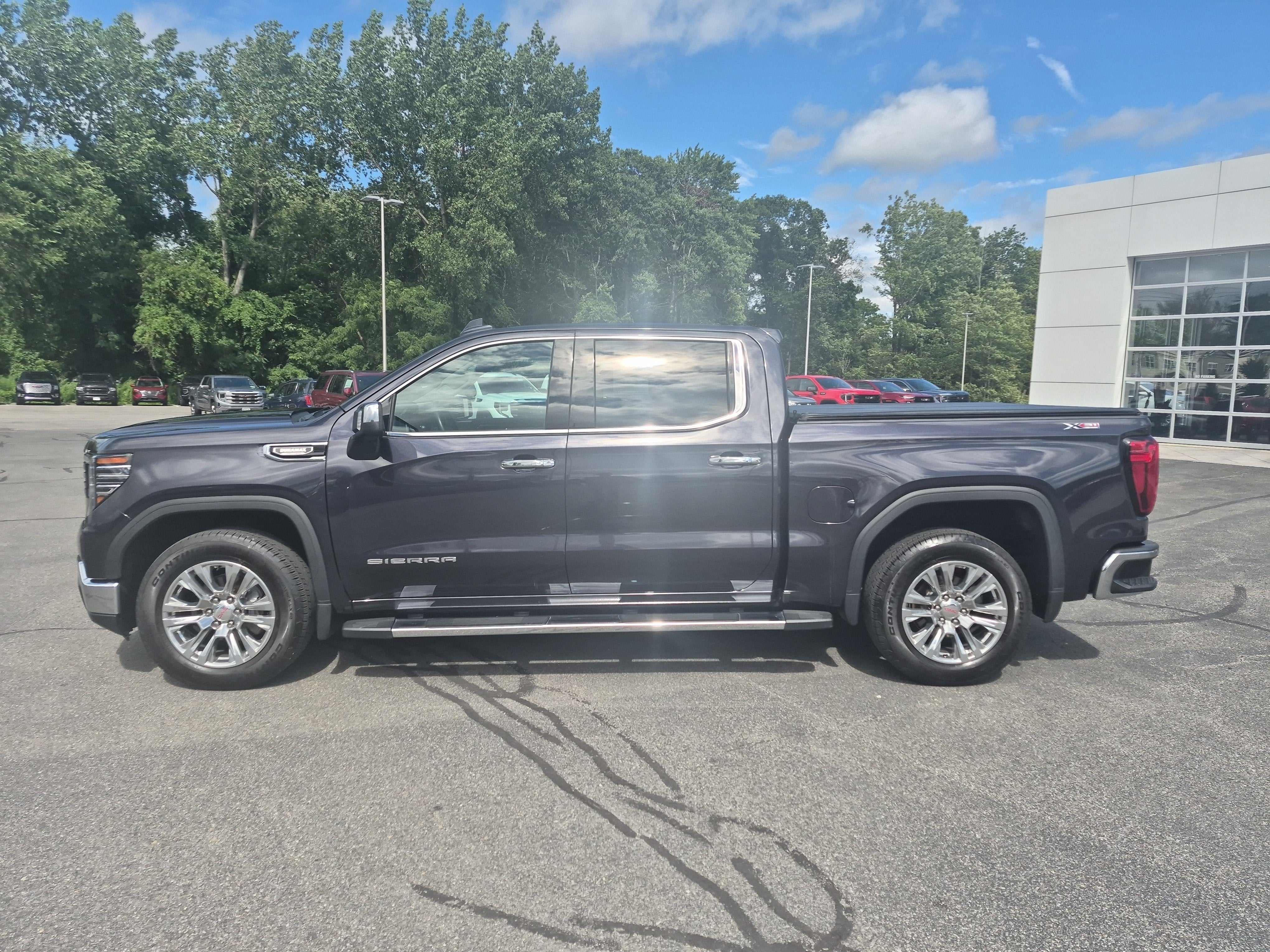 2022 GMC Sierra 1500 SLT