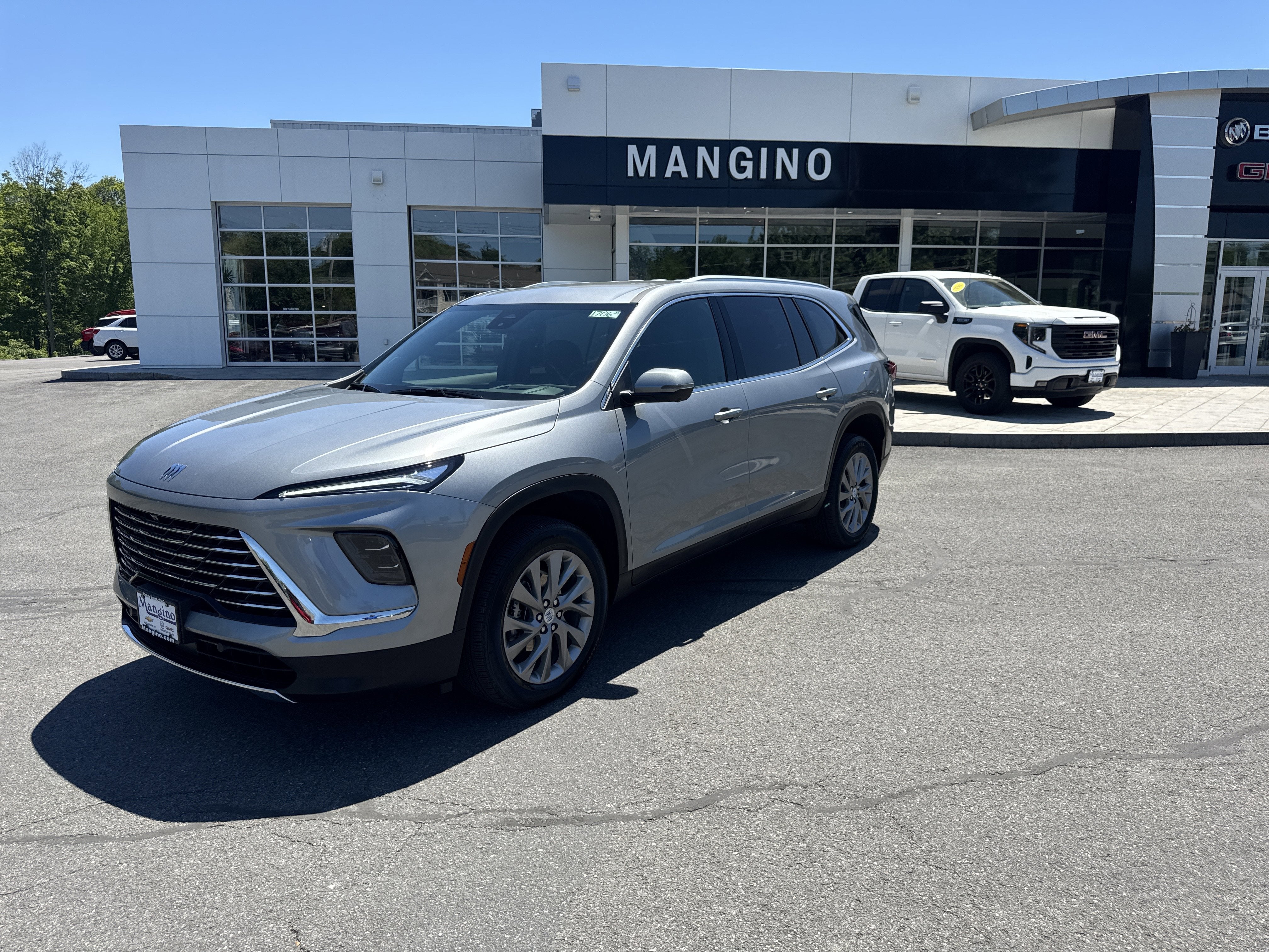 2026 Buick Enclave Preferred - Photo 16