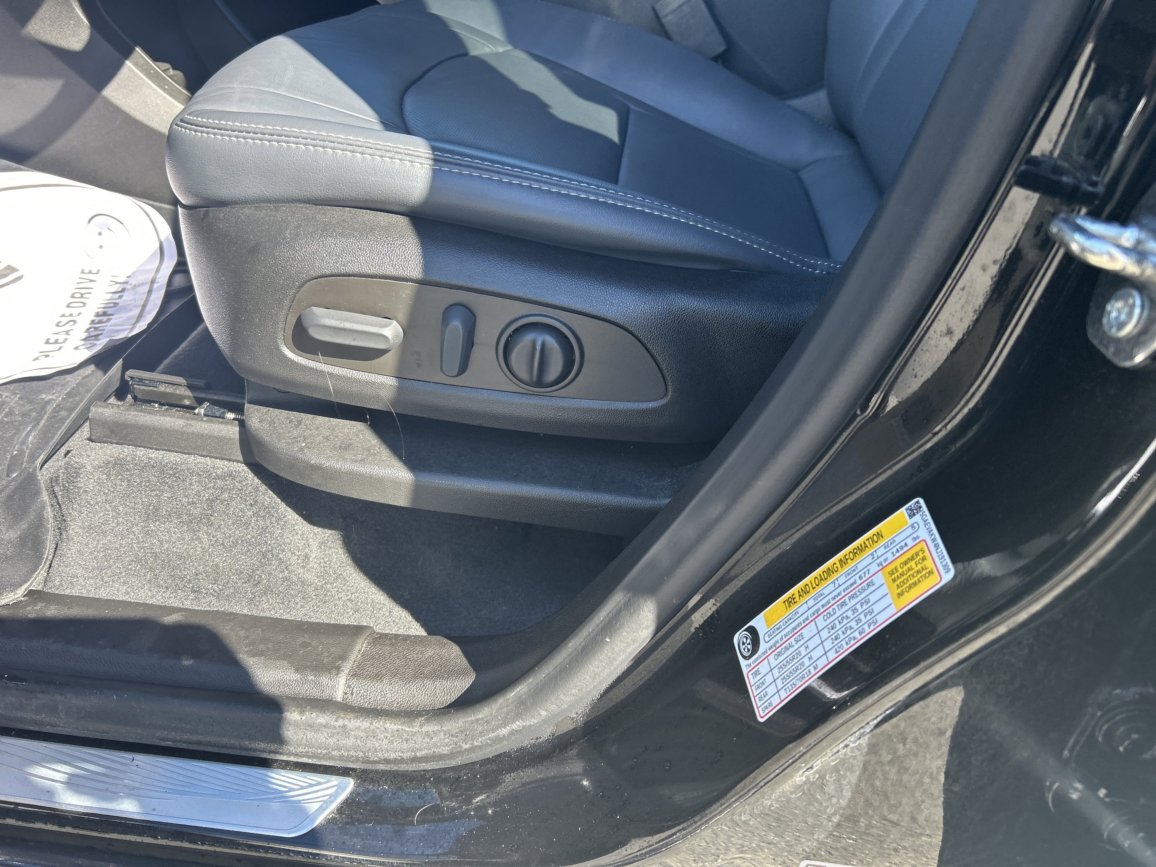 2022 Buick Enclave Essence