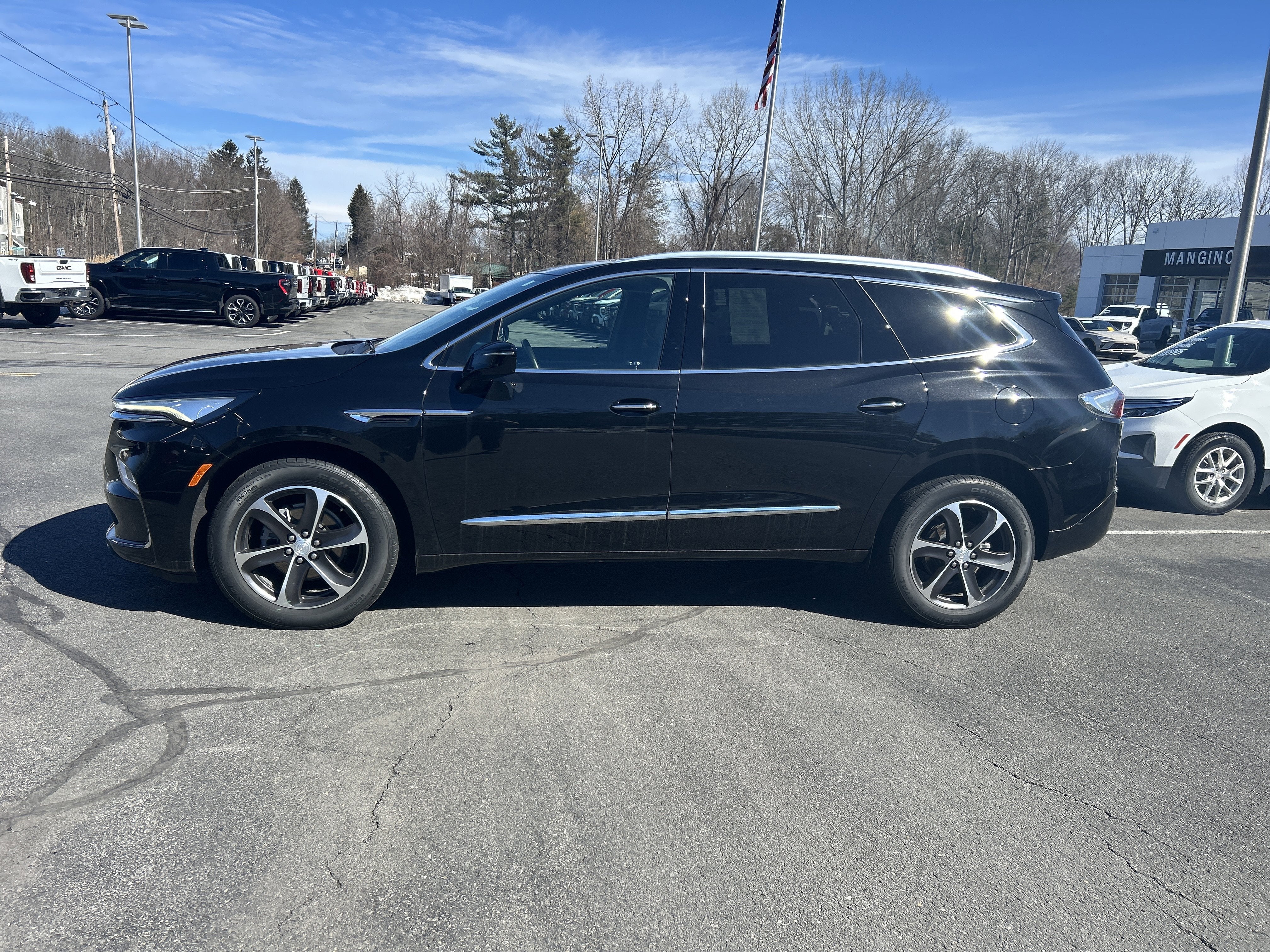 2022 Buick Enclave Essence