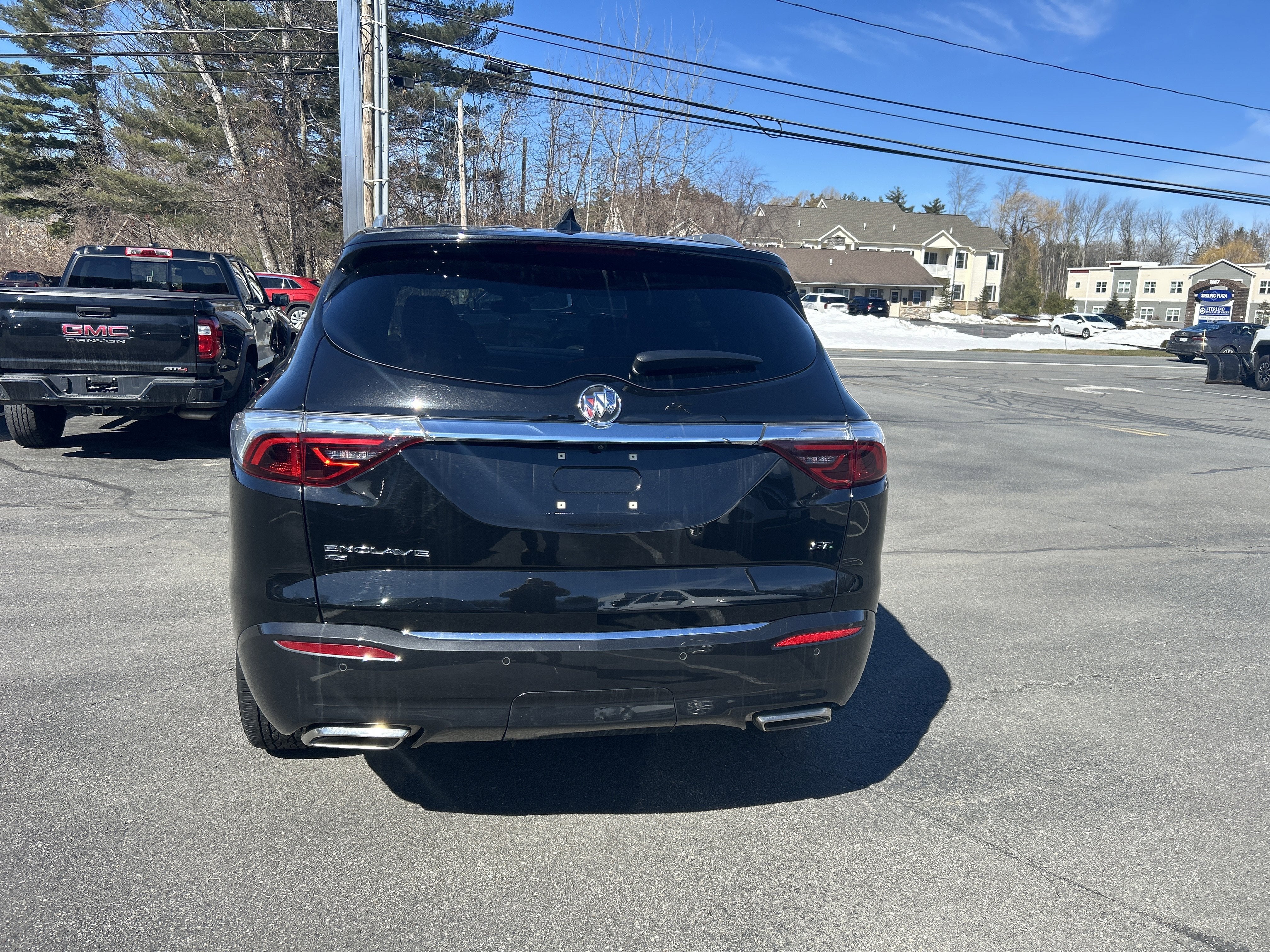 2022 Buick Enclave Essence