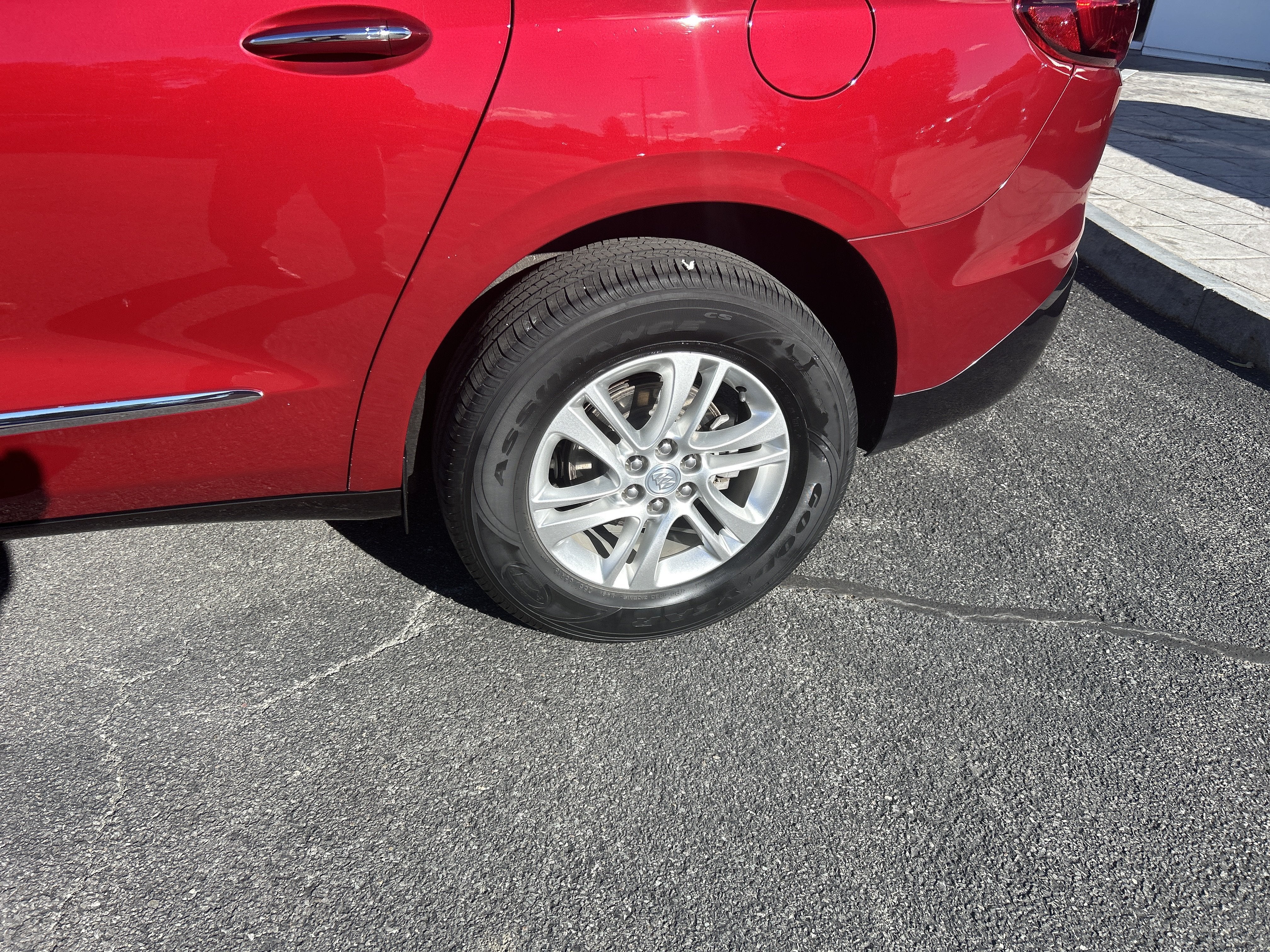 2021 Buick Enclave Essence