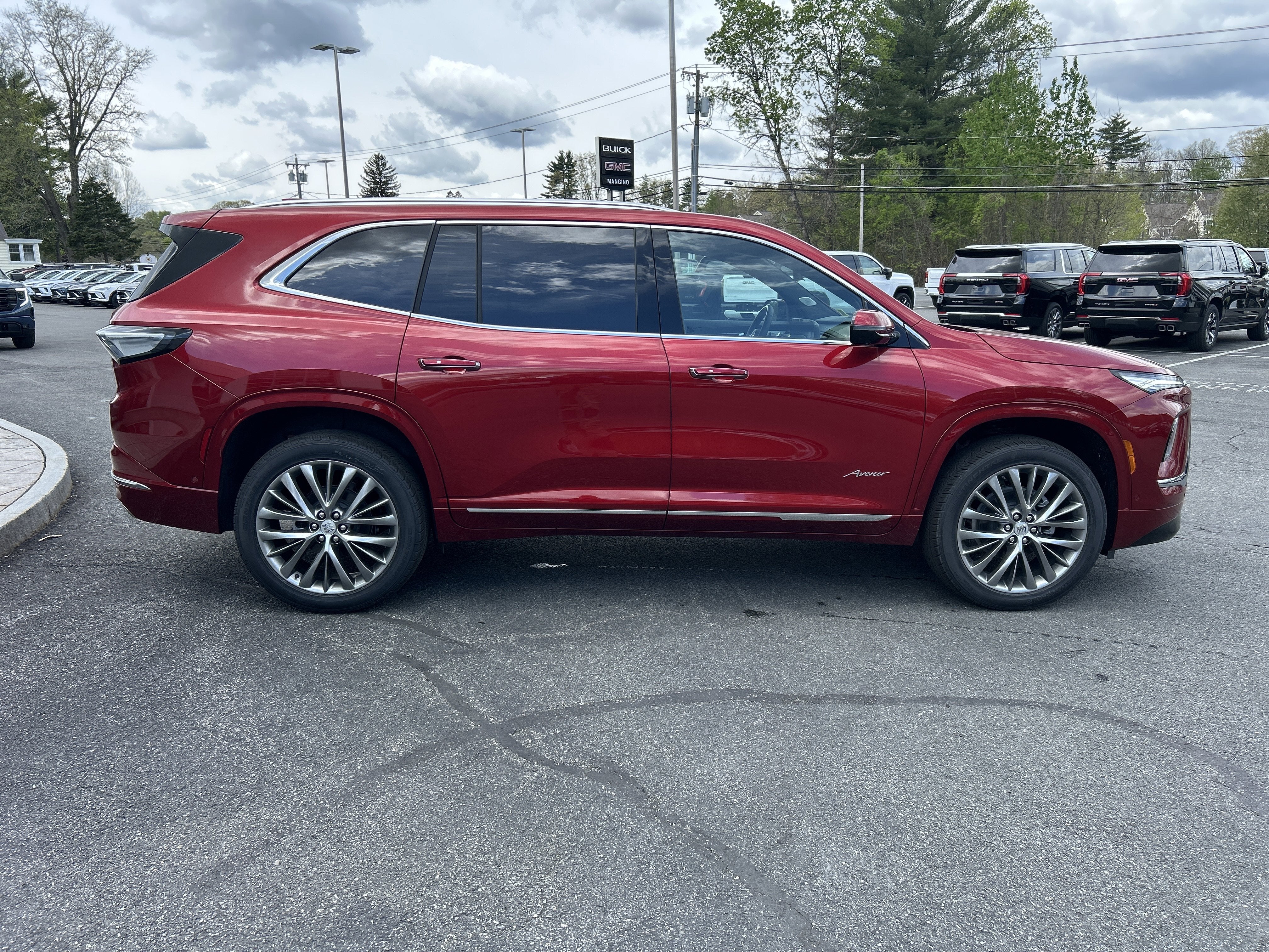 2026 Buick Enclave Avenir
