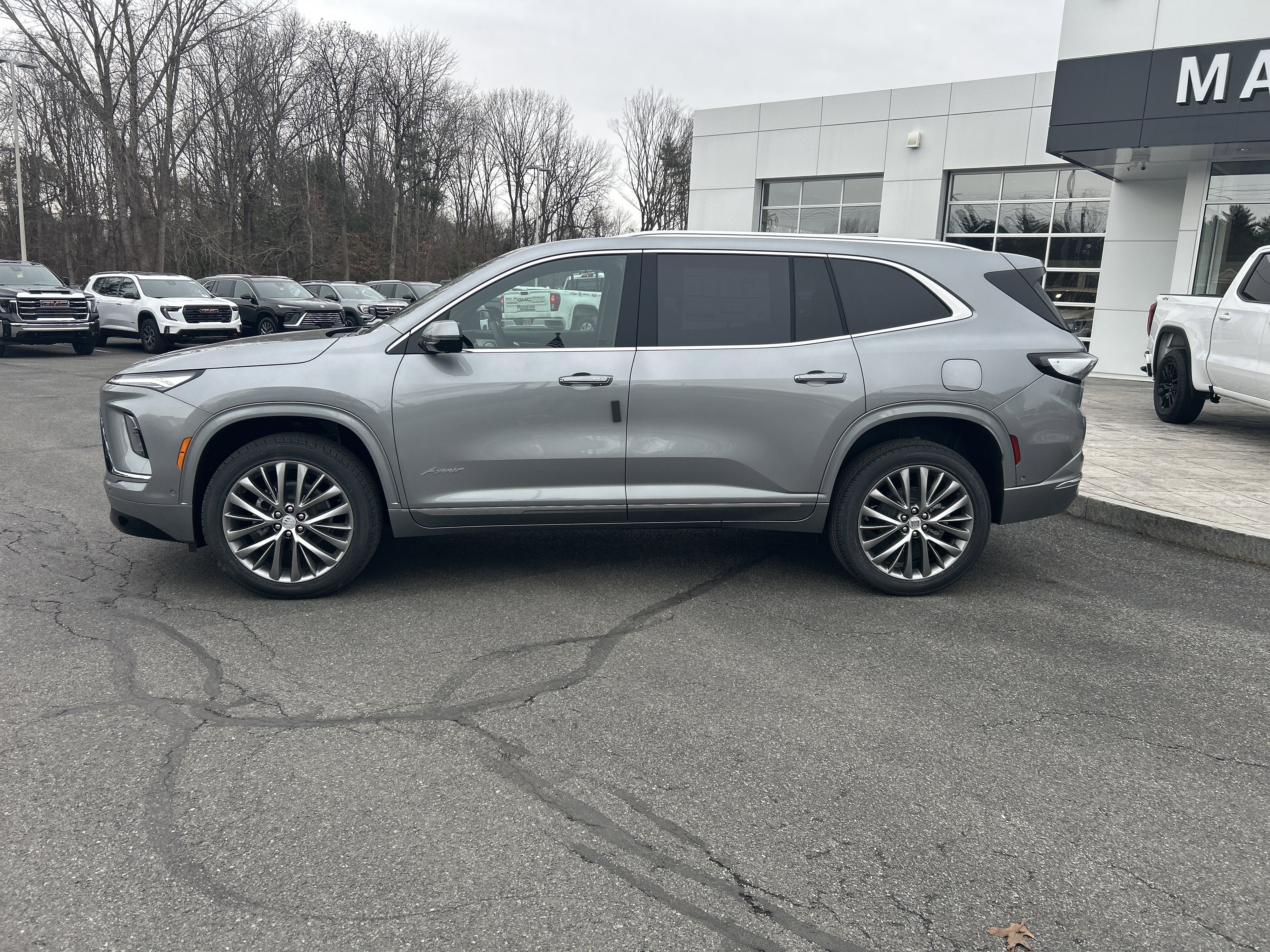 2026 Buick Enclave Avenir