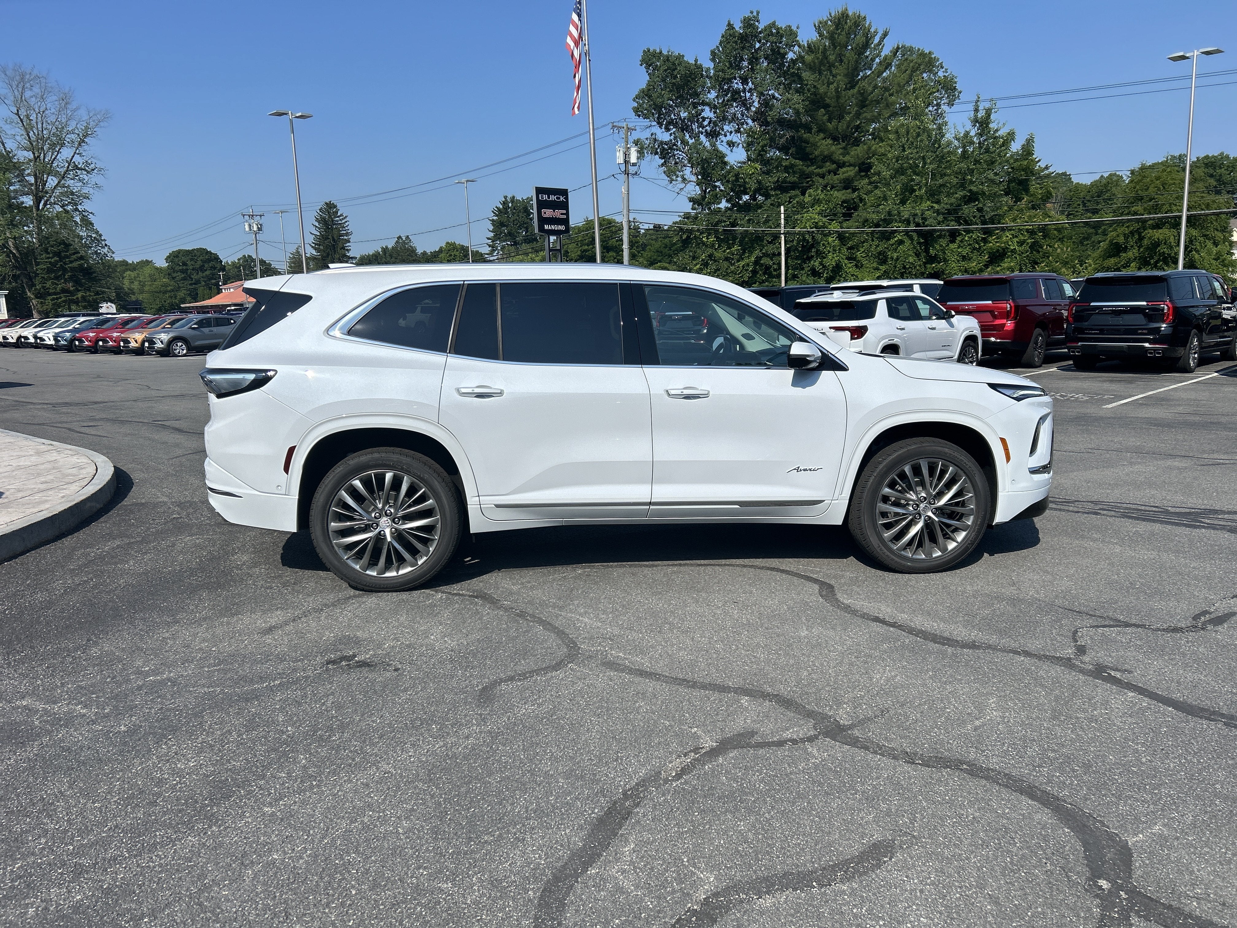2026 Buick Enclave Avenir