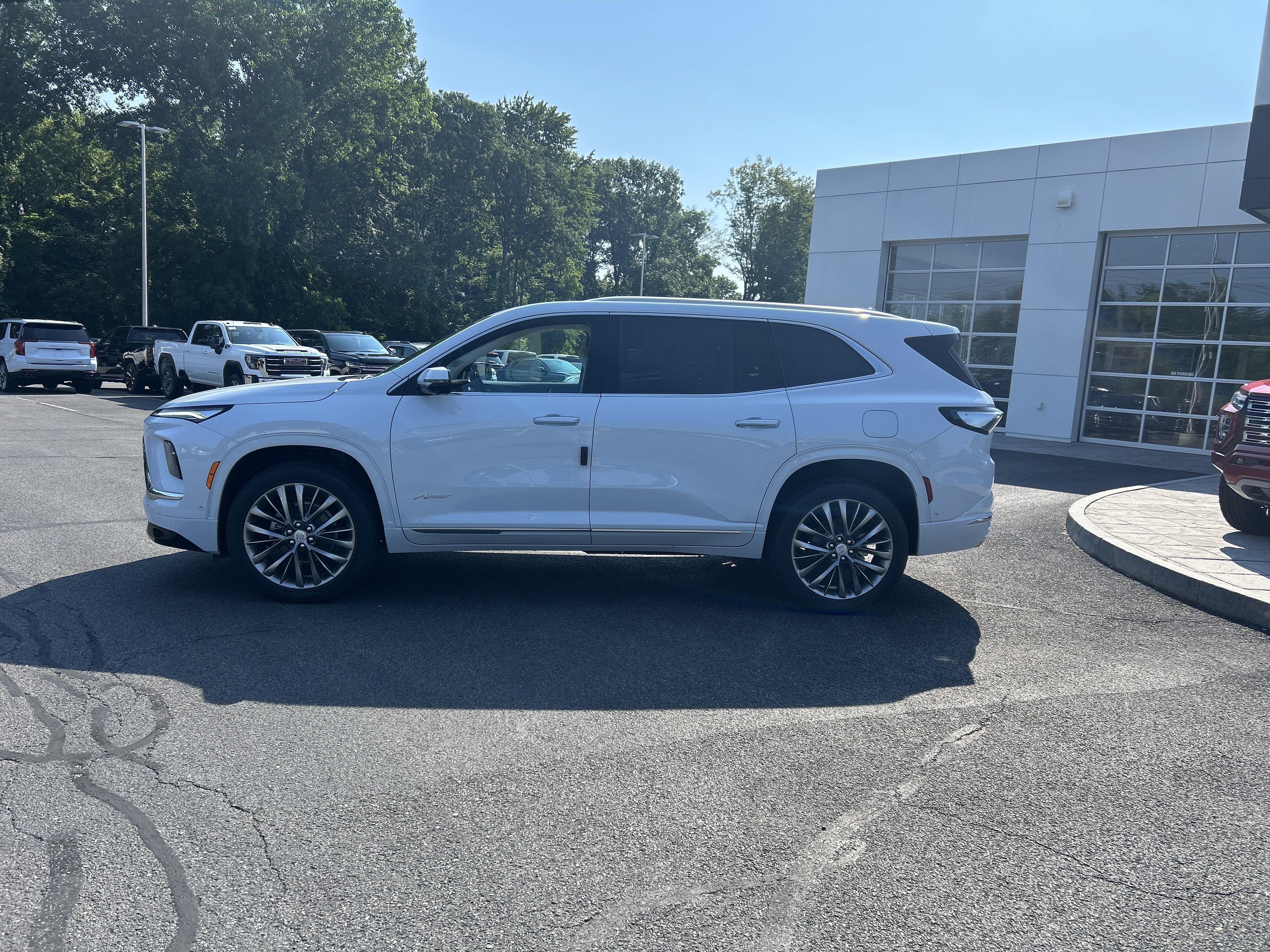2026 Buick Enclave Avenir