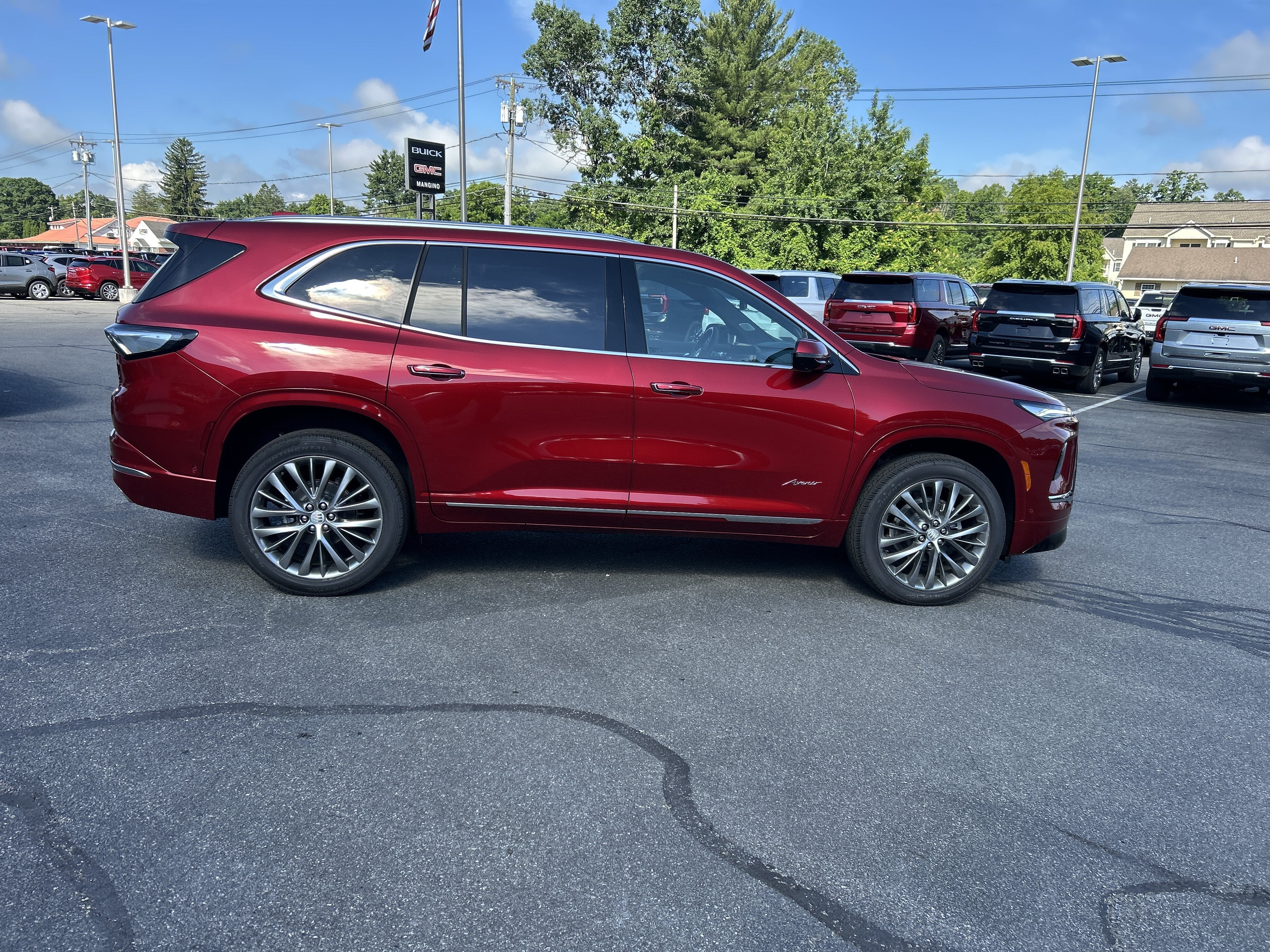 2026 Buick Enclave Avenir