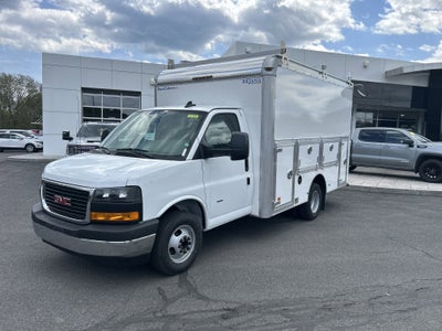 2026 GMC Savana Cutaway 3500 1WT