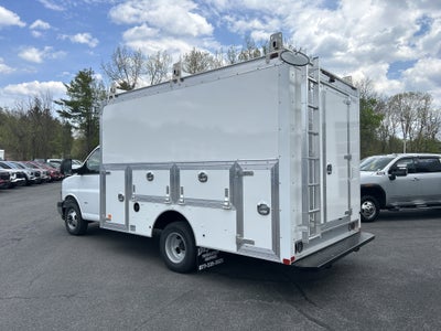 2026 GMC Savana Cutaway 3500 1WT