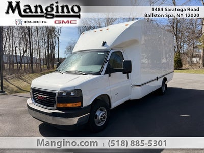 2025 GMC Savana Cutaway 3500 1WT