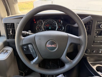 2025 GMC Savana Cutaway 3500 1WT