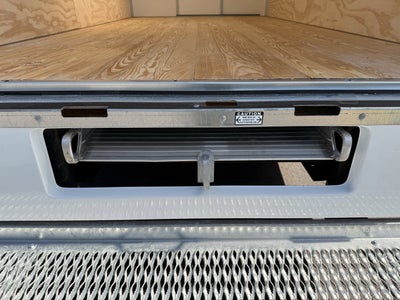 2025 GMC Savana Cutaway 3500 1WT