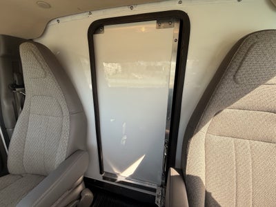 2025 GMC Savana Cutaway 4500 2WT