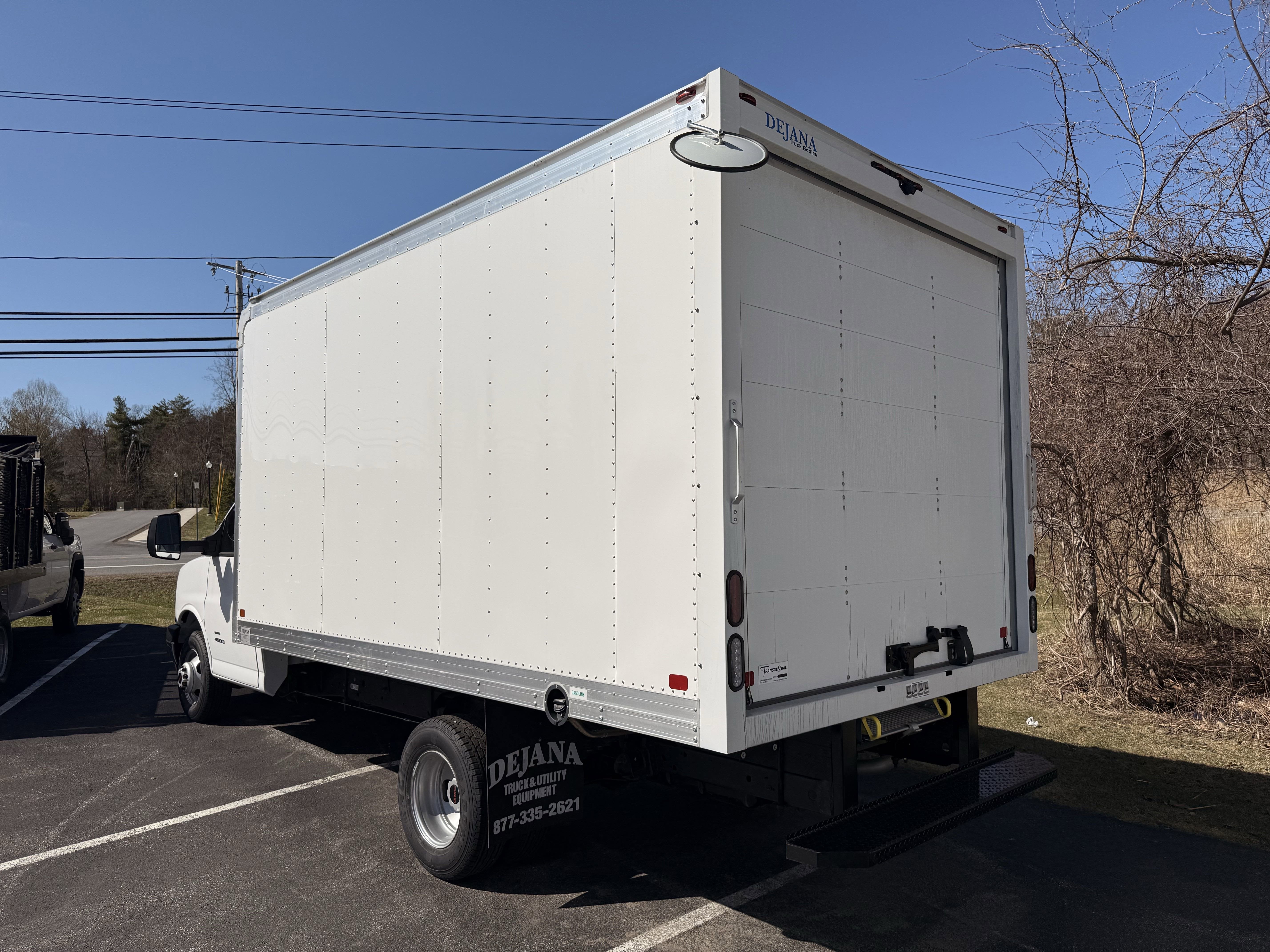 2025 GMC Savana Cutaway 4500 2WT