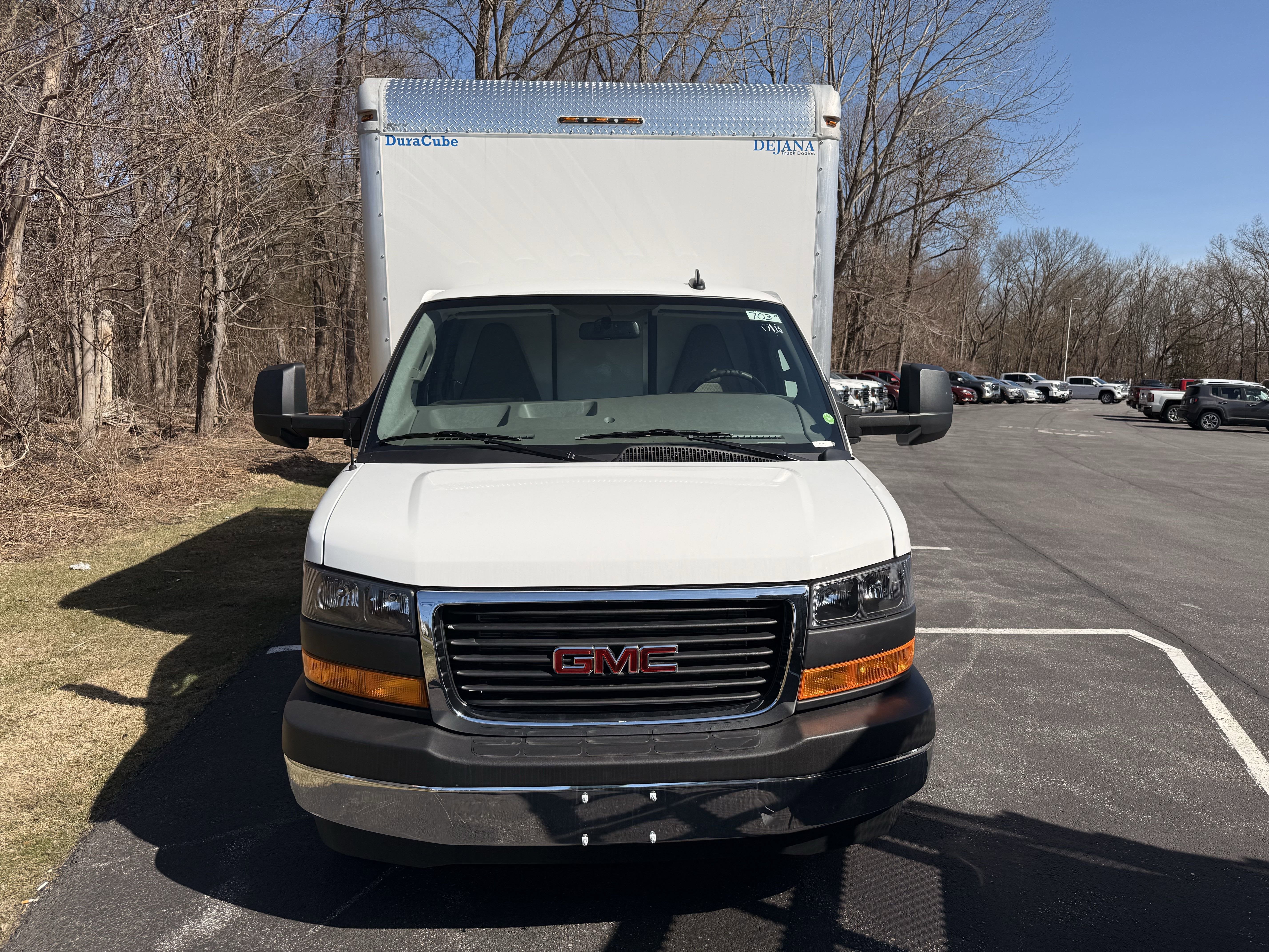 2025 GMC Savana Cutaway 4500 2WT