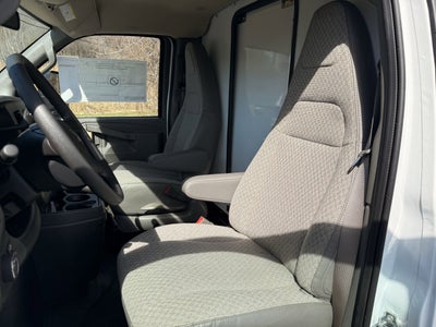 2025 GMC Savana Cutaway 4500 2WT