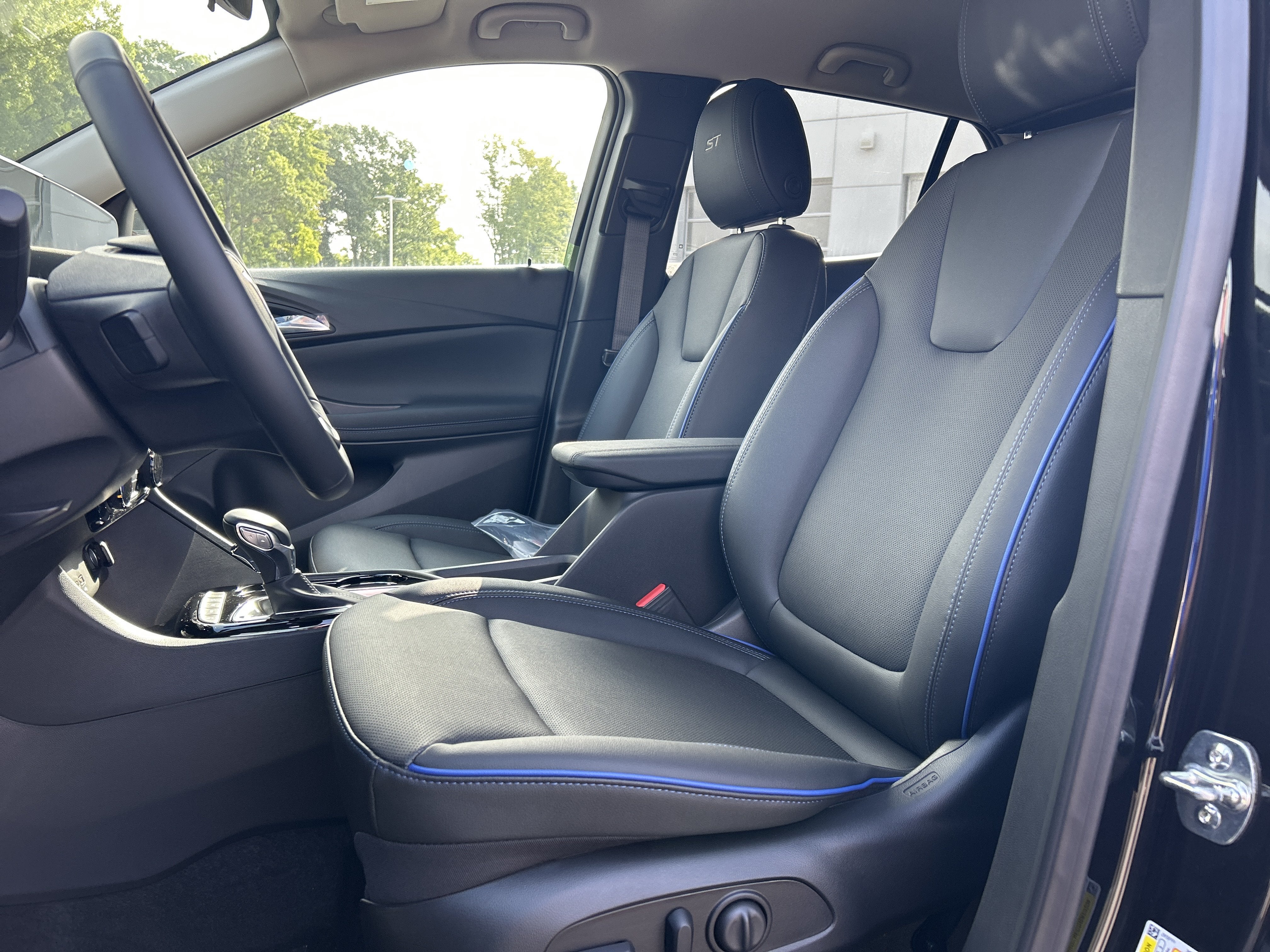 2026 Buick Encore GX Sport Touring - Photo 20
