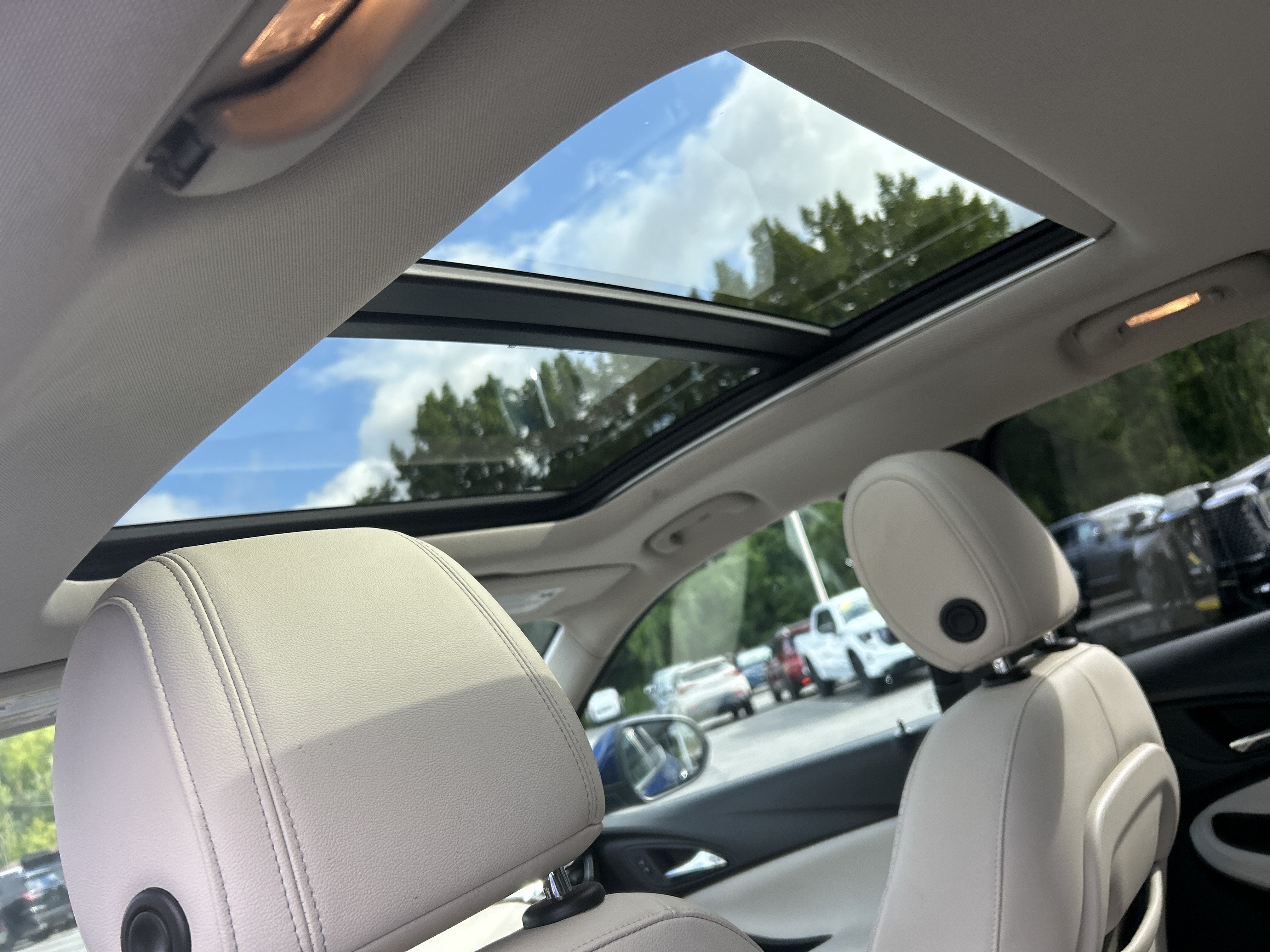 2022 Buick Encore GX Essence